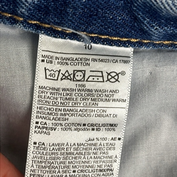 Old Navy extra hi-rise loose taper me Darla Blue Jeans - Picture 11 of 16